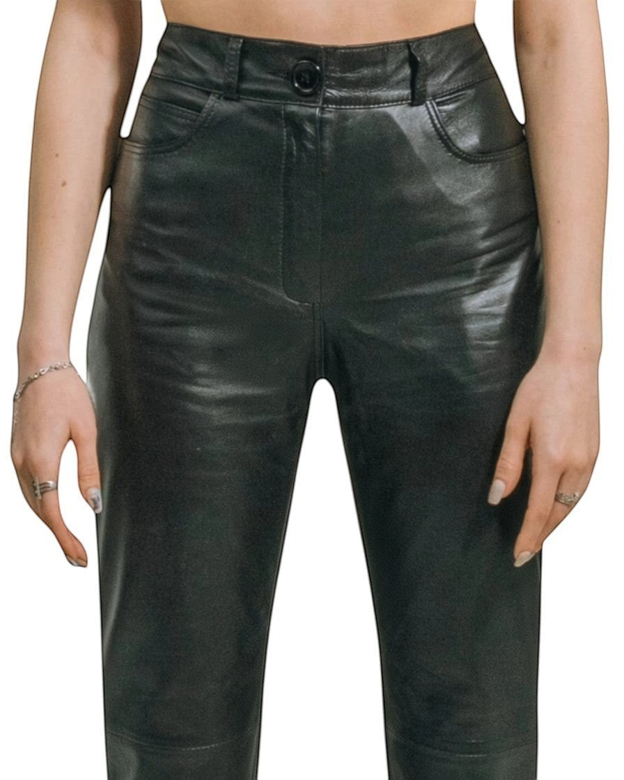 Hilda Leather black genuine lamb leather pants for women, classic jean style with 5 pockets and zip fastening.